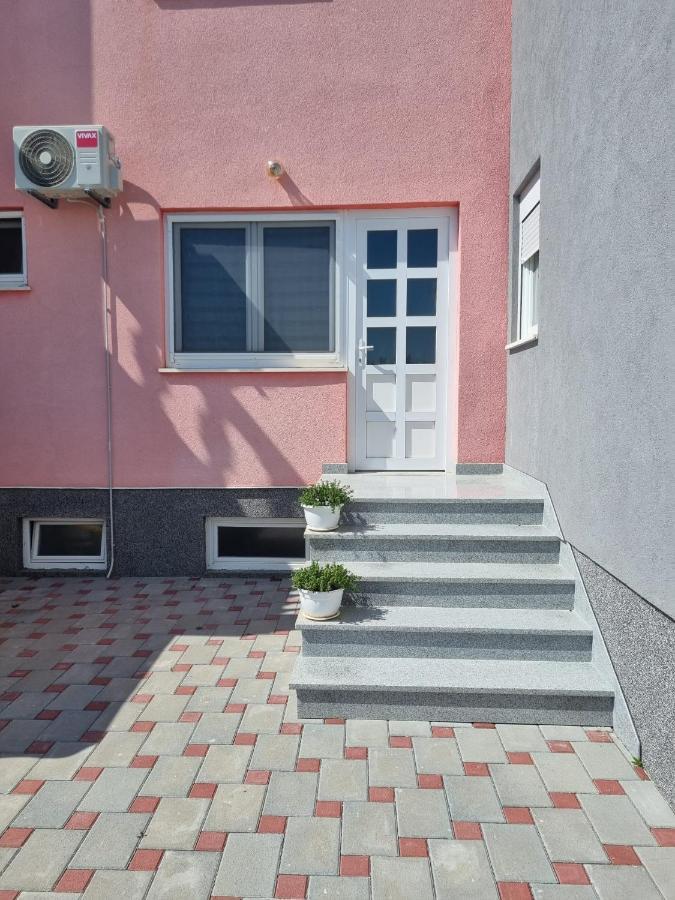 Apartmani Toni Drnis Bagian luar foto