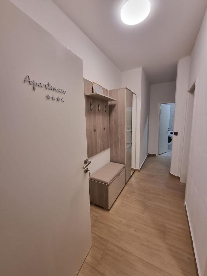 Apartmani Toni Drnis Bagian luar foto
