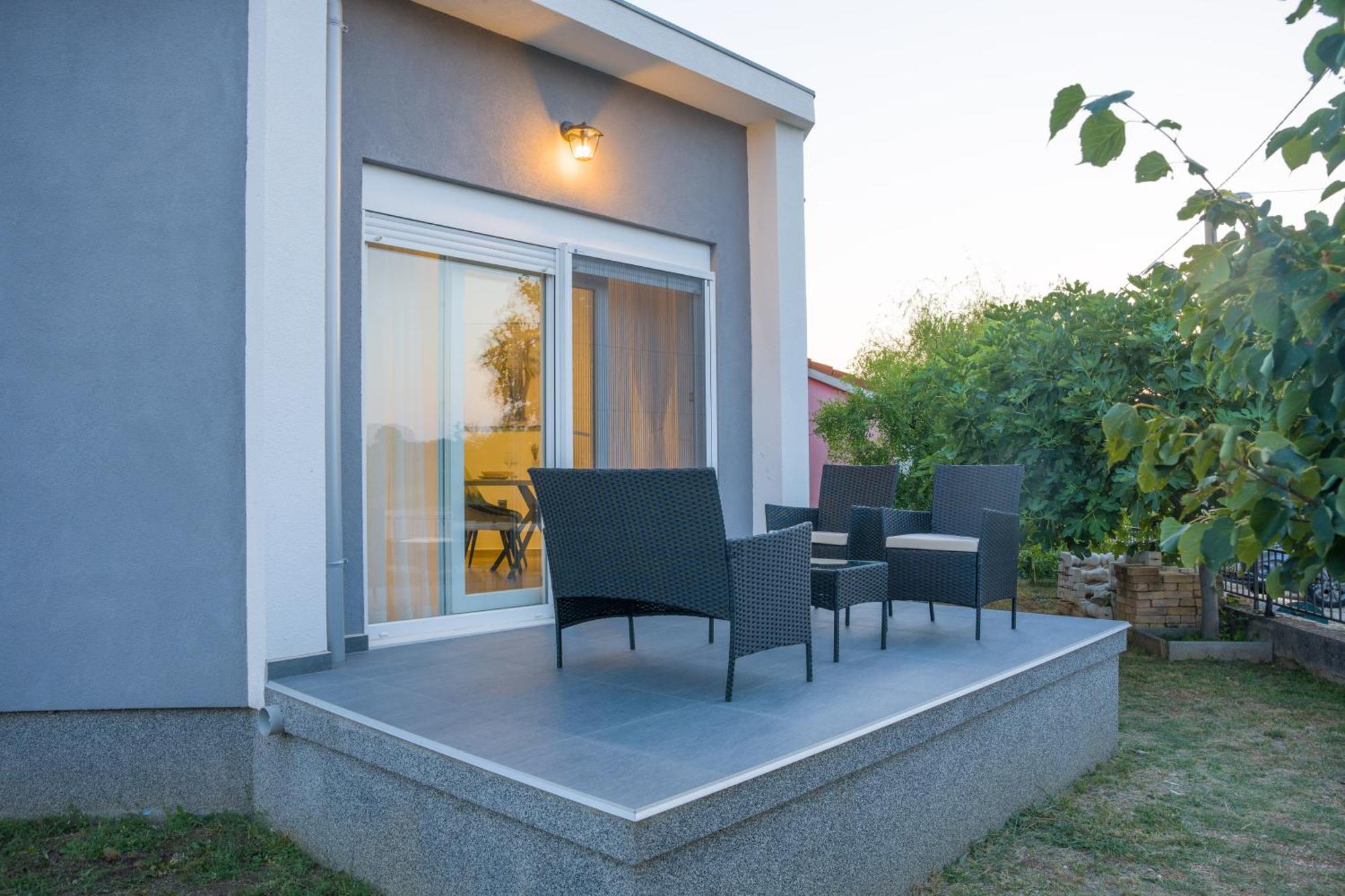 Apartmani Toni Drnis Bagian luar foto