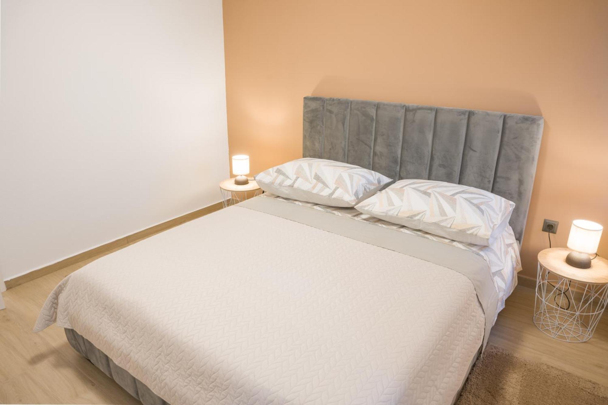 Apartmani Toni Drnis Bagian luar foto