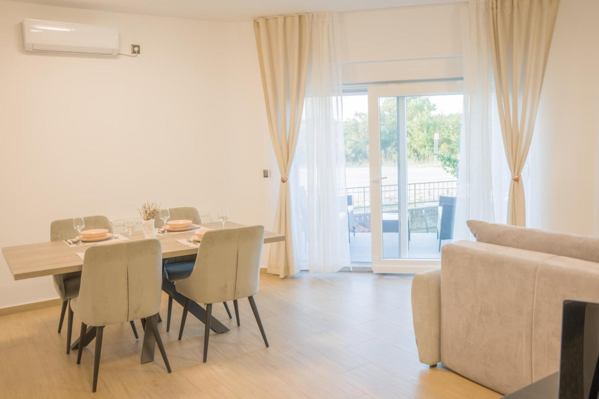 Apartmani Toni Drnis Bagian luar foto